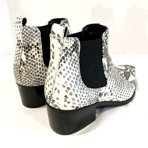 NWOT — Blondo Snakeskin Print Waterproof Low Shaft Booties, Women’s size 6 M - Picture 3 of 10